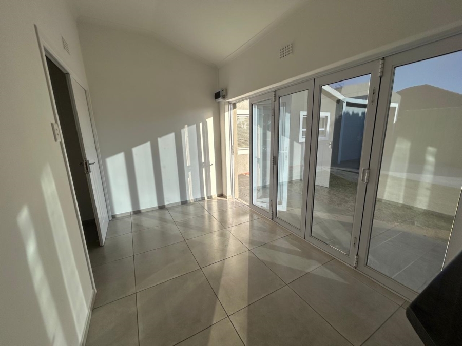 2 Bedroom Property for Sale in Bothasig Western Cape